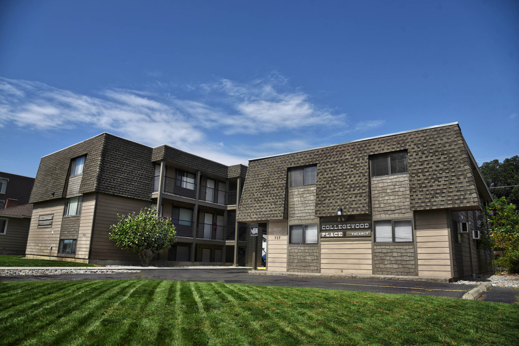 Collegewood Place Apartments